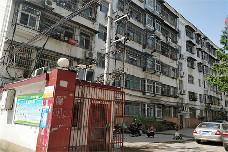 龙苑小区3室2厅1卫113.7㎡
